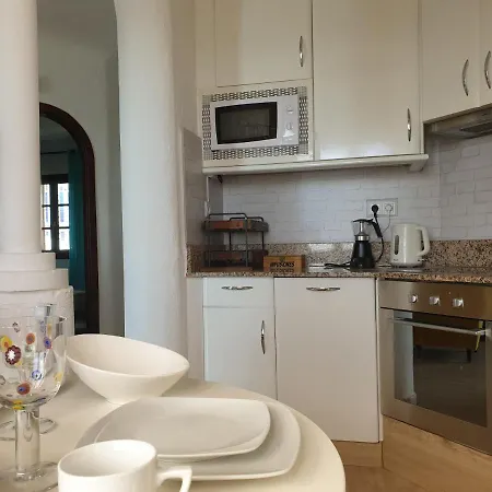Romantic Beach House At The Sea Front Apartment